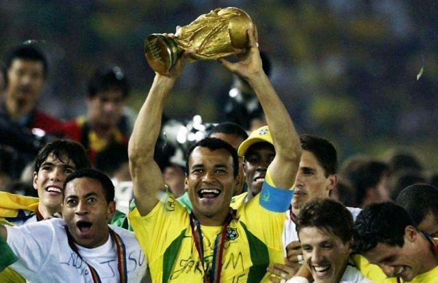 2002年世界杯的冠军是巴西、亚军是德国、季军是土耳其